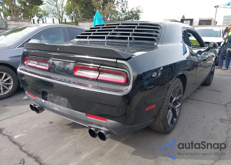 2021 Dodge Challenger R/T из США, поврежденный, VIN 2C3CDZBT4MH506403
